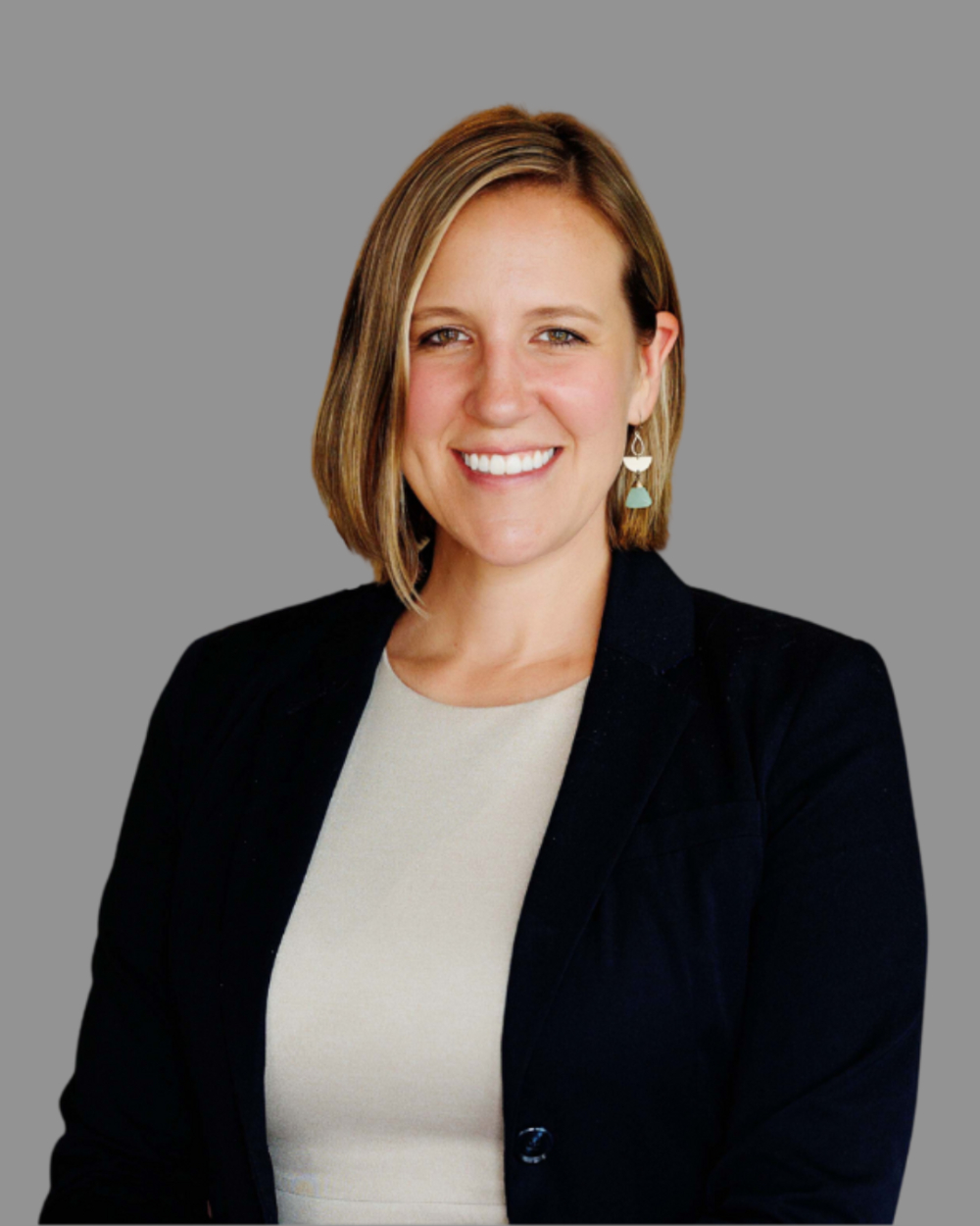 Headshot of Holly Tonak